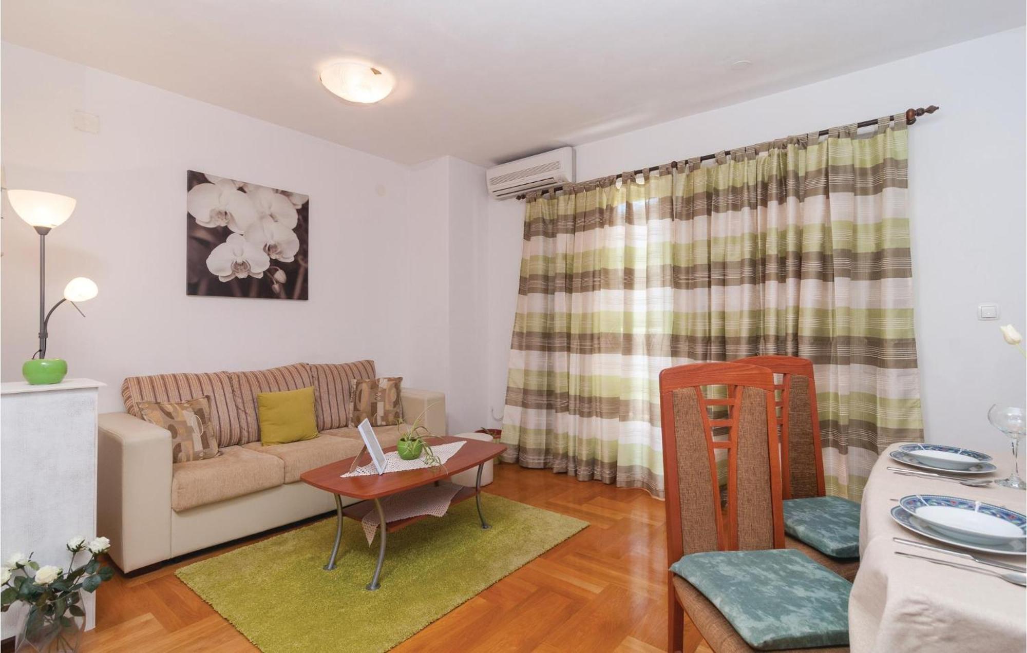 Lovely Apartment In Split With Wifi Eksteriør bilde